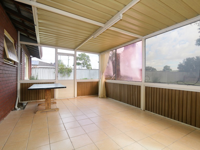 107 Berehaven Avenue, Thornlie WA 6108