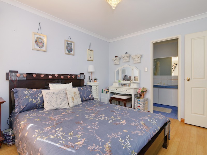 14 Ashridge Turn, Canning Vale WA 6155