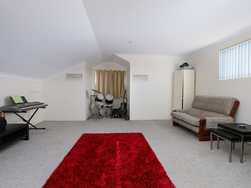 14 Ashridge Turn, Canning Vale WA 6155