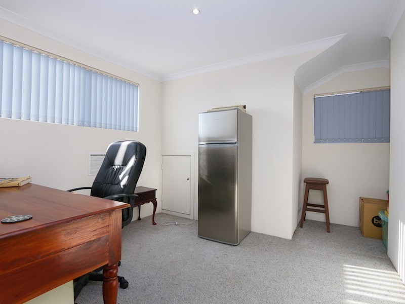 14 Ashridge Turn, Canning Vale WA 6155