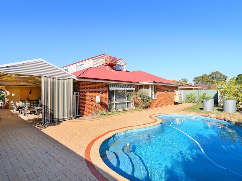 14 Ashridge Turn, Canning Vale WA 6155
