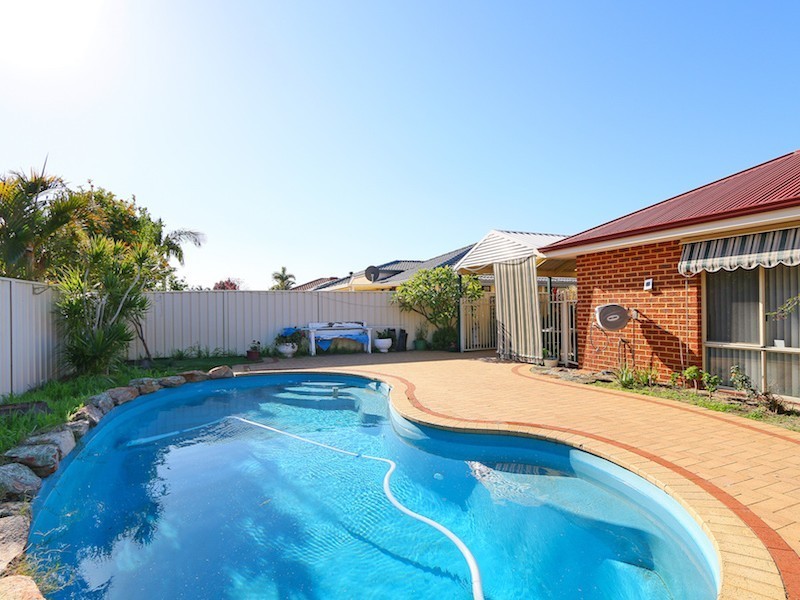 14 Ashridge Turn, Canning Vale WA 6155