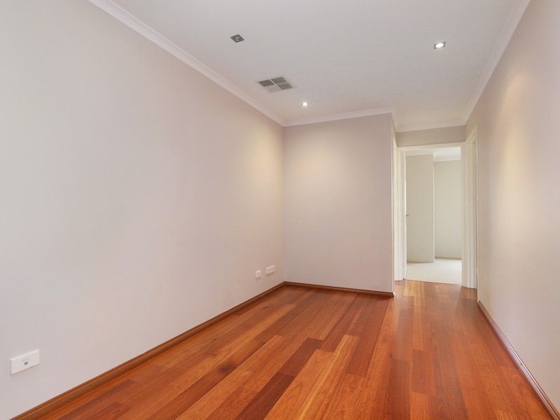 14 Selbourne Road, Southern River WA 6110