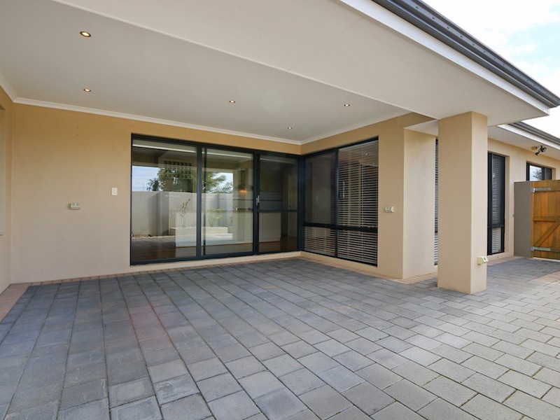 14 Selbourne Road, Southern River WA 6110