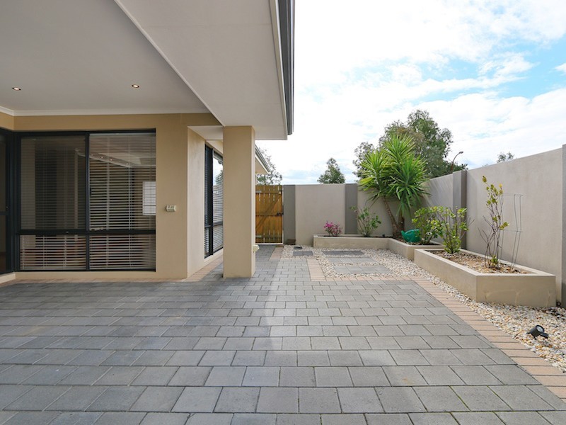 14 Selbourne Road, Southern River WA 6110