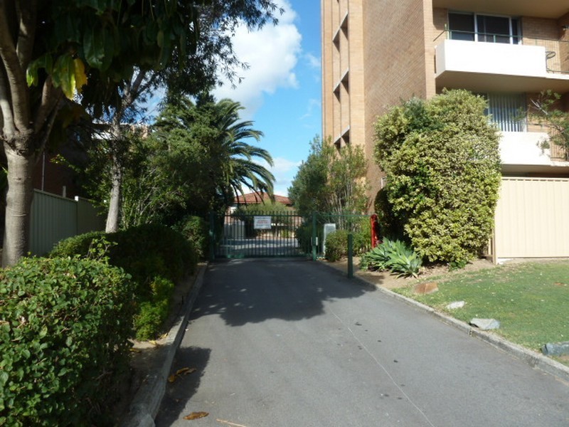 17/80 King George Street, Victoria Park WA 6100