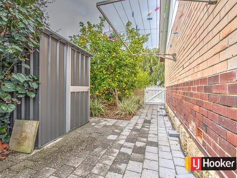 1/61 Thornlie Avenue, Thornlie WA 6108