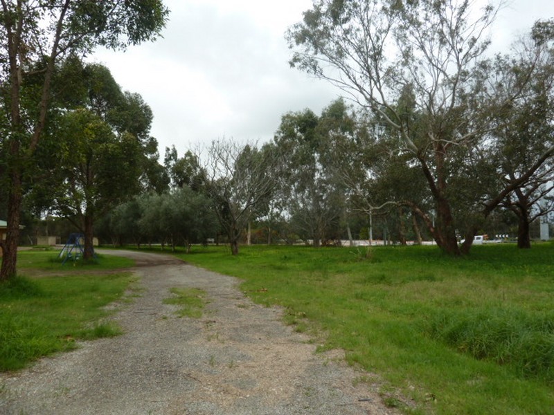 7 Balannup Road, Harrisdale WA 6112