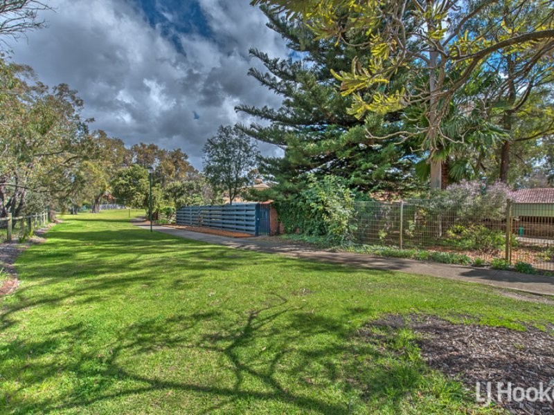 97 Regency Drive, Thornlie WA 6108