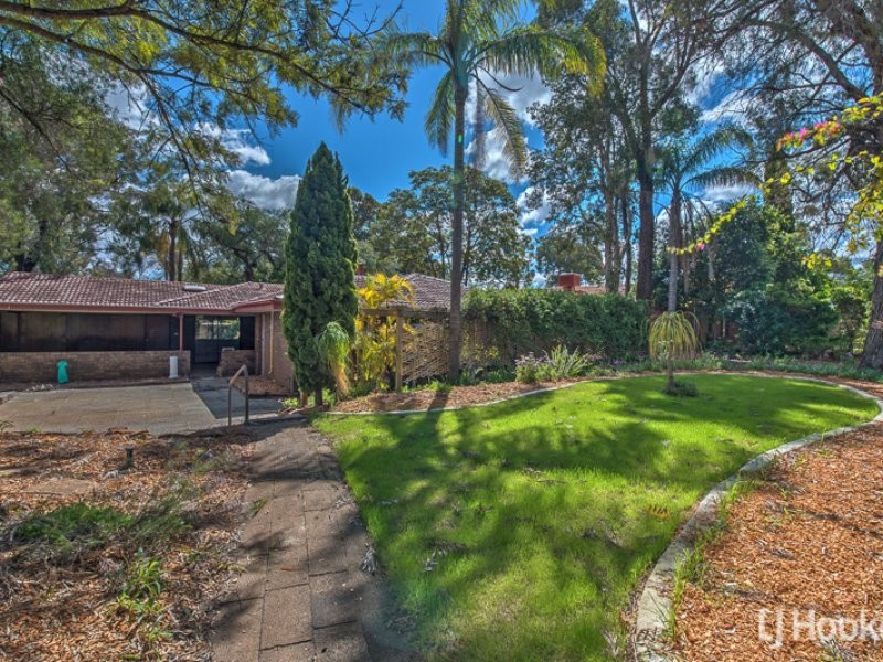 97 Regency Drive, Thornlie WA 6108