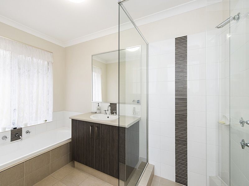 16 Eaton Lane, Southern River WA 6110