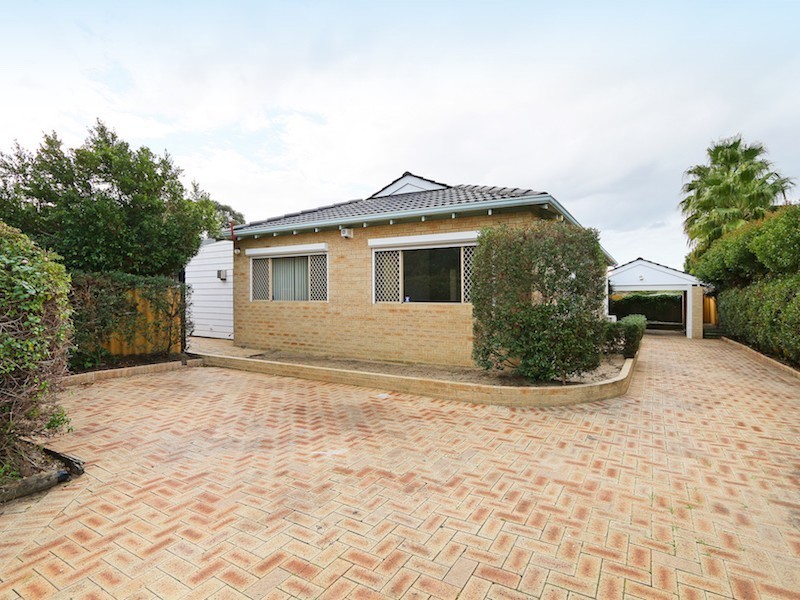216 Hicks Street, Gosnells WA 6110