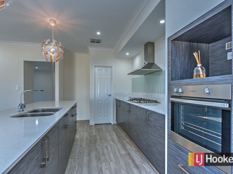 8A Yale Road, Thornlie WA 6108