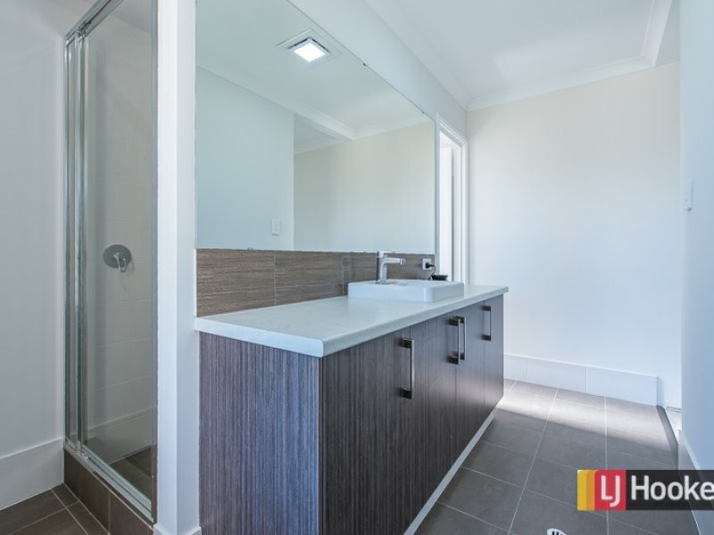 8A Yale Road, Thornlie WA 6108