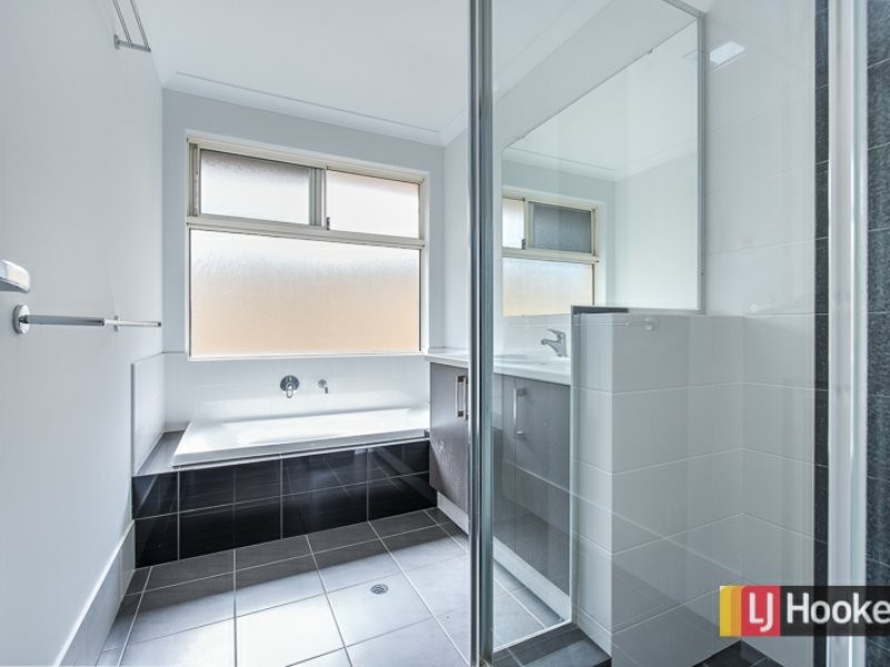 8A Yale Road, Thornlie WA 6108