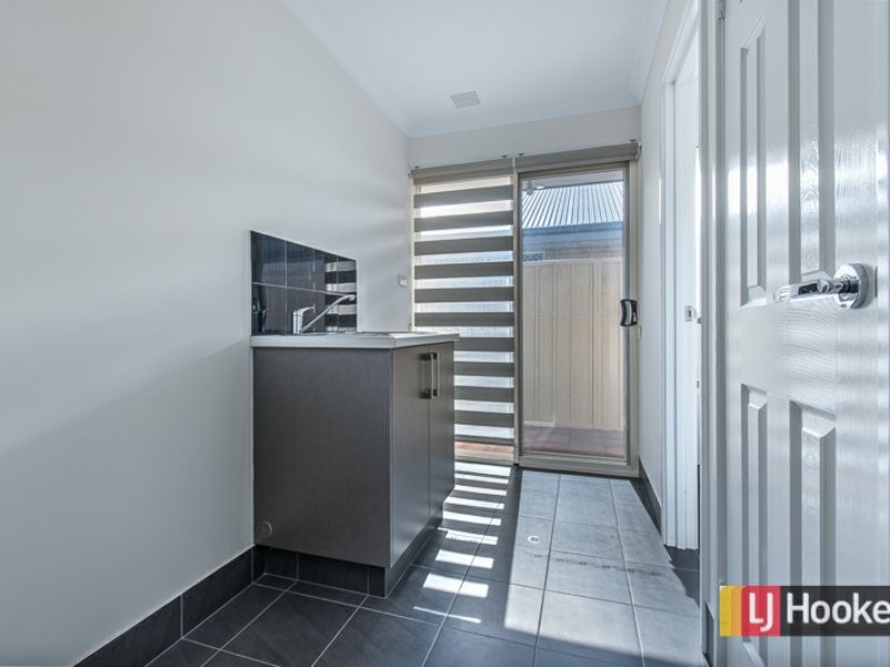 8A Yale Road, Thornlie WA 6108