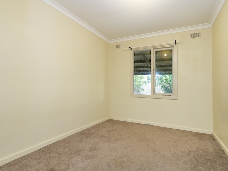 173 Third Avenue, Kelmscott WA 6111