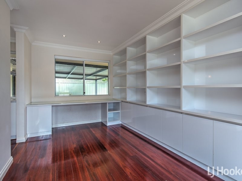 66 Grenadier Drive, Thornlie WA 6108