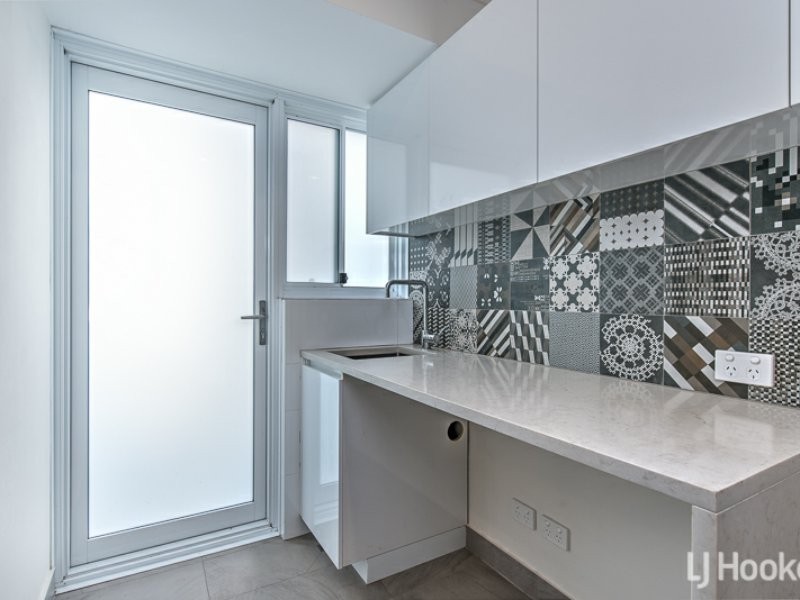 66 Grenadier Drive, Thornlie WA 6108