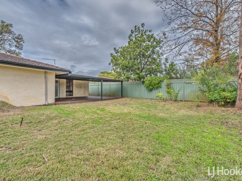 66 Grenadier Drive, Thornlie WA 6108