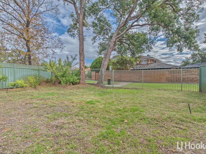 66 Grenadier Drive, Thornlie WA 6108