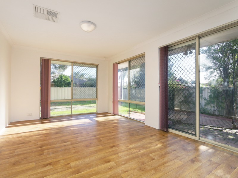 5 Bellata Place, Kenwick WA 6107