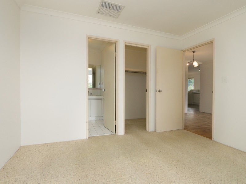 5 Bellata Place, Kenwick WA 6107