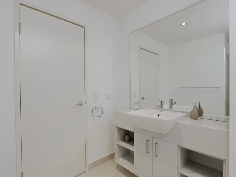 33/1 Stockton Bend, Cockburn Central WA 6164