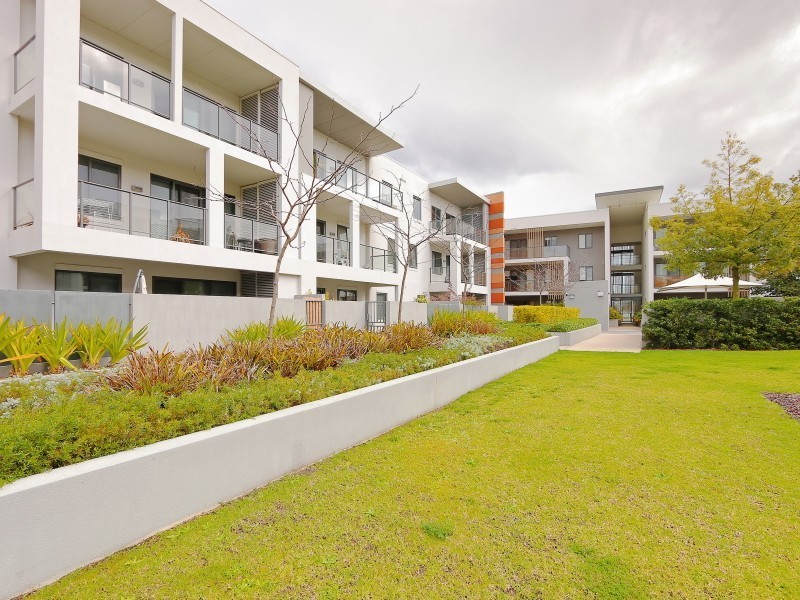 33/1 Stockton Bend, Cockburn Central WA 6164