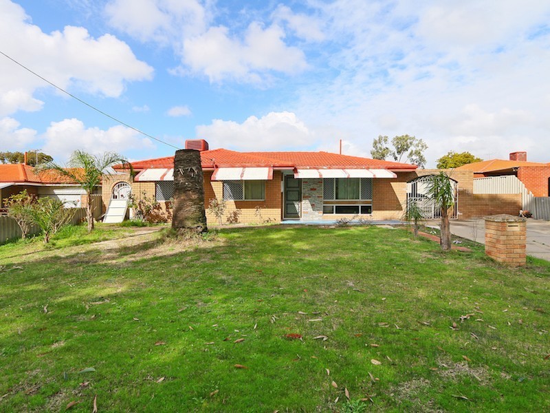 48 Oriole Way, Thornlie WA 6108