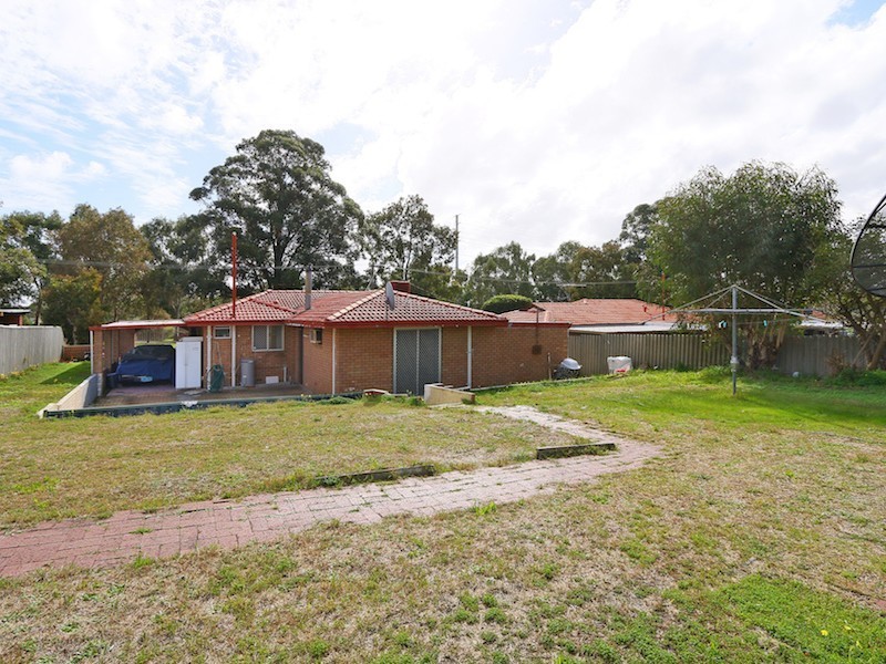 48 Oriole Way, Thornlie WA 6108