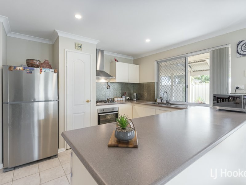 30 Ellamere Retreat, Maddington WA 6109