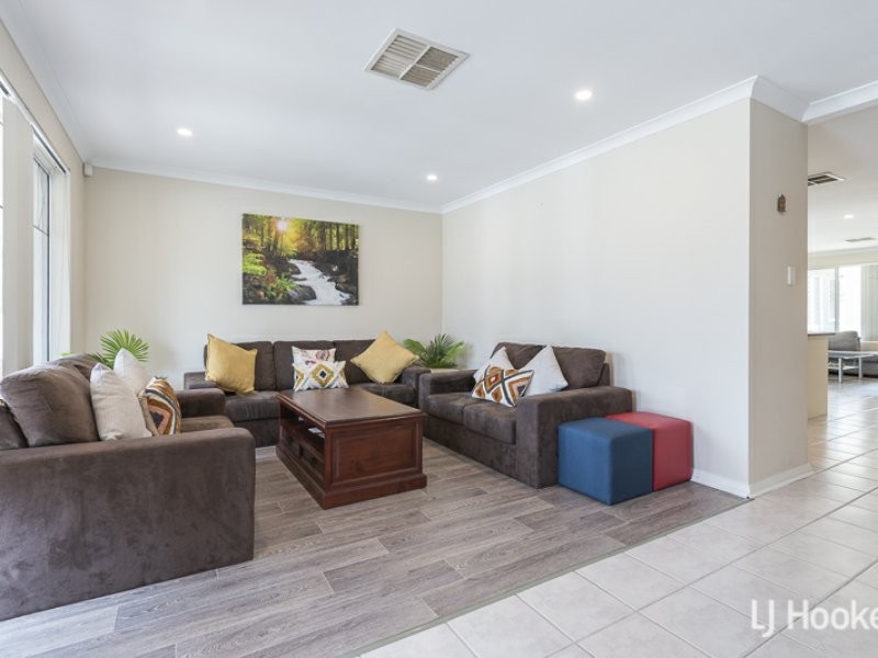 30 Ellamere Retreat, Maddington WA 6109