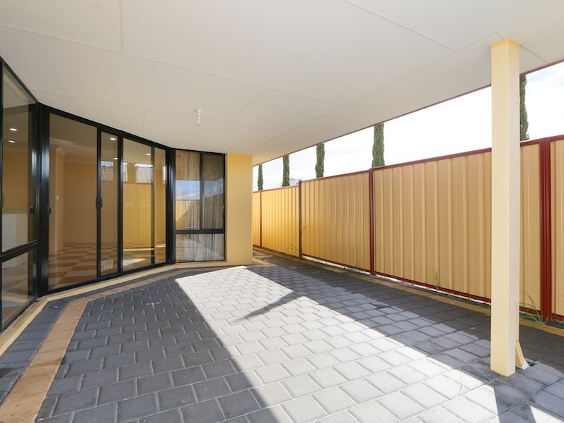 57 Southampton Drive, Piara Waters WA 6112
