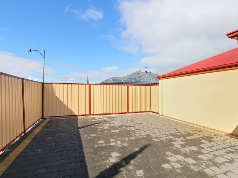57 Southampton Drive, Piara Waters WA 6112