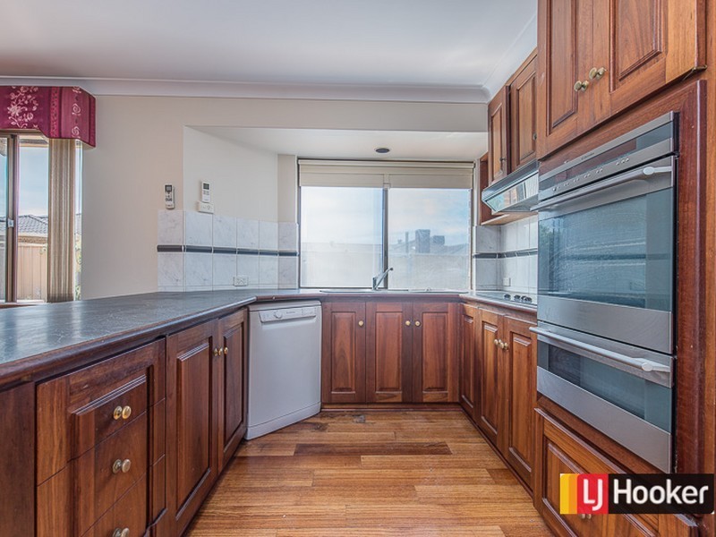 2 Crown Court, Thornlie WA 6108