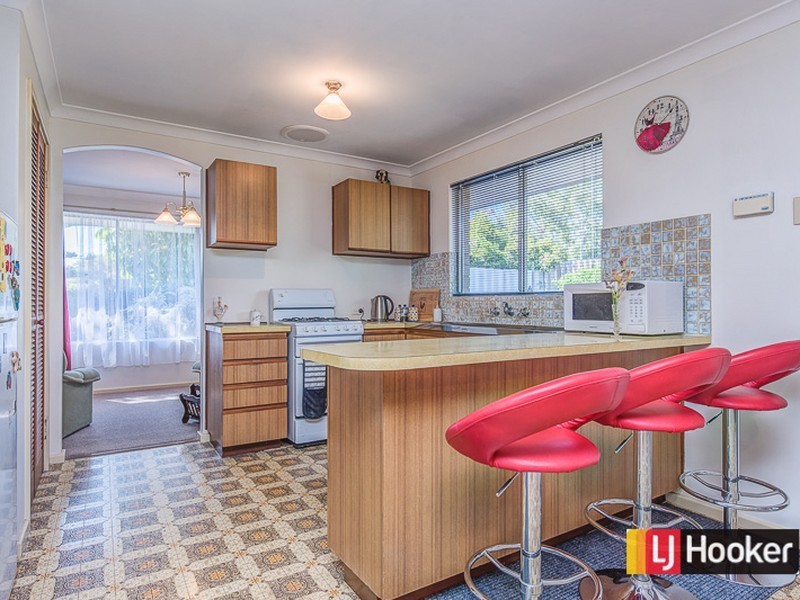 82 Connemara Drive, Thornlie WA 6108