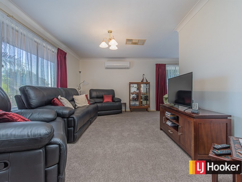 82 Connemara Drive, Thornlie WA 6108