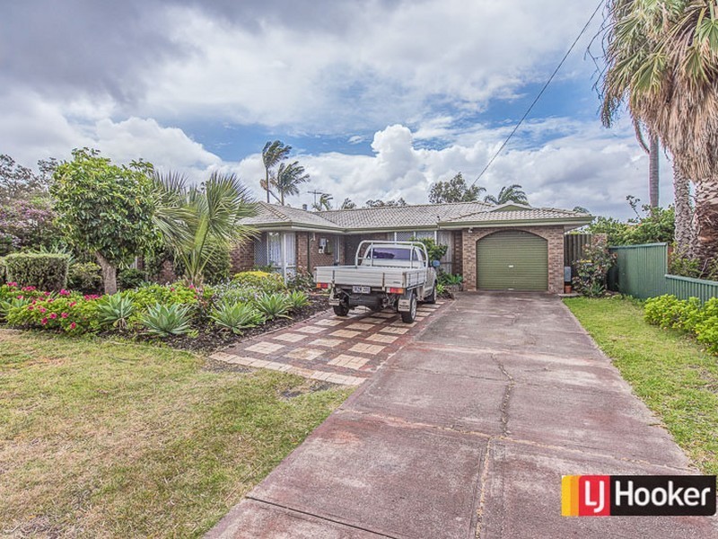 13 Fulmar Street, Thornlie WA 6108