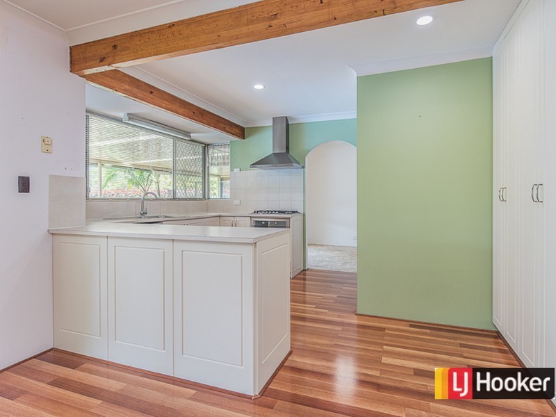 13 Fulmar Street, Thornlie WA 6108