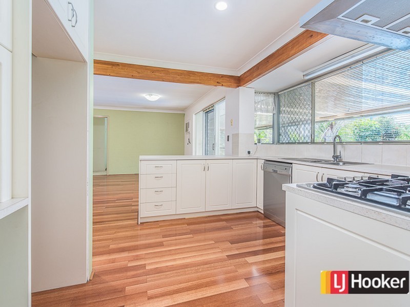 13 Fulmar Street, Thornlie WA 6108