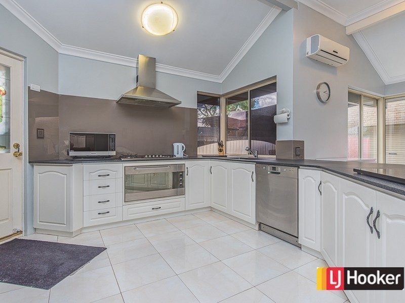 36 Ashridge Turn, Canning Vale WA 6155