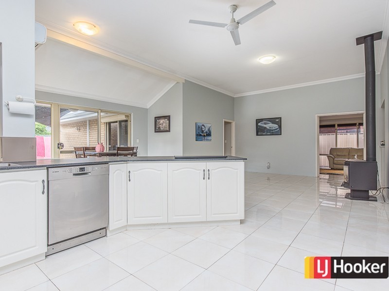 36 Ashridge Turn, Canning Vale WA 6155