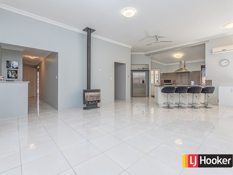 36 Ashridge Turn, Canning Vale WA 6155