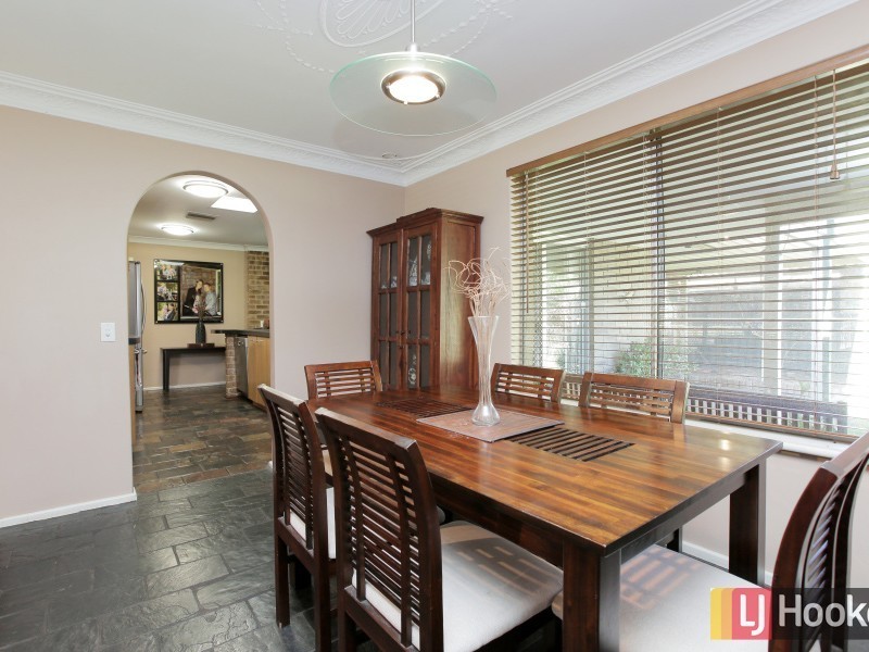 17 Farringdon Way, Huntingdale WA 6110