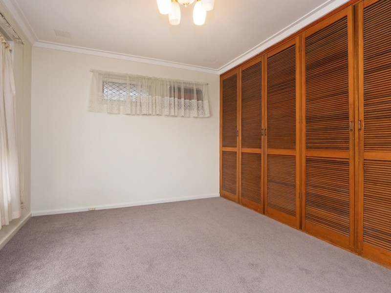 27 Camberley Street, Thornlie WA 6108