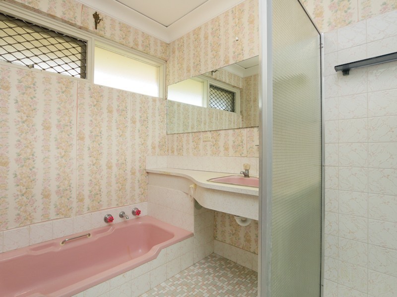 27 Camberley Street, Thornlie WA 6108