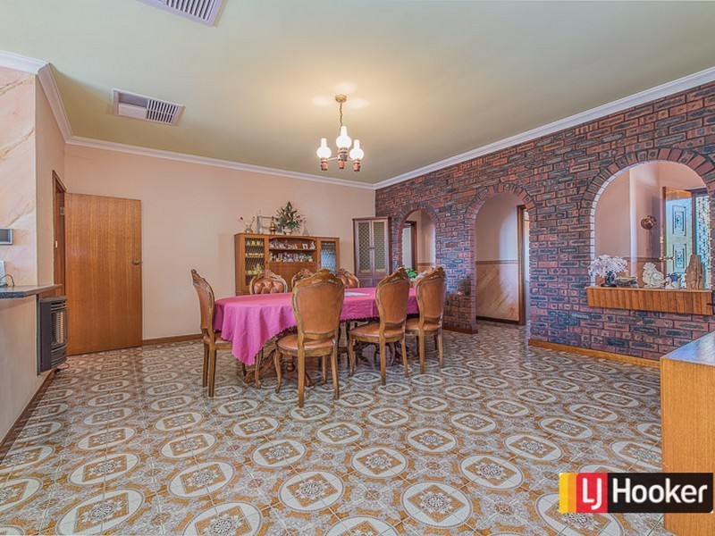 22 Kenwick Road, Kenwick WA 6107