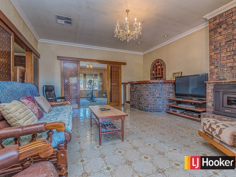 22 Kenwick Road, Kenwick WA 6107