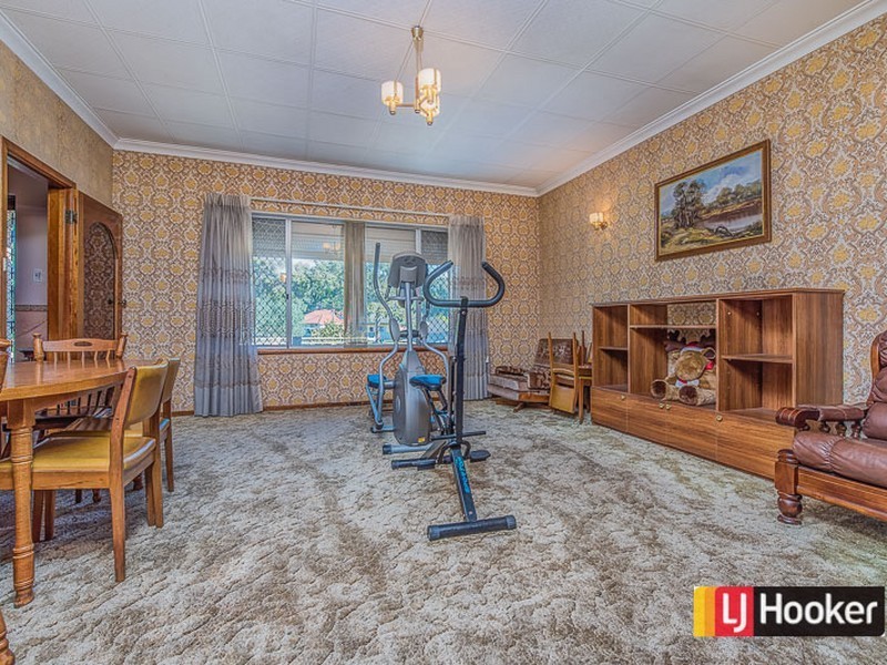 22 Kenwick Road, Kenwick WA 6107